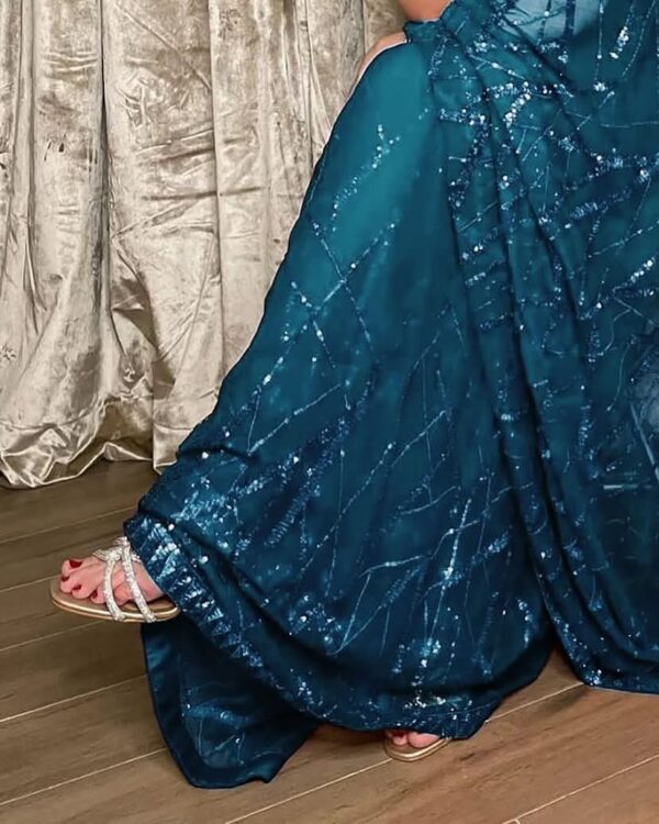 Saree - Image 3